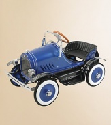 Your little driver will enjoy cruising with their friends in this vintage-style pedal roadster. Classic detailing and a glossy bodywork finish turn heads as your child cruises down the street. The Deluxe Roadster comes complete with working headlights, adjustable windshield and a spare wheel.