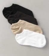 Get the comfort and cushion of Club Room without the bulk with this convenient 3-pack of stretchy, odor-control athletic socks.