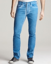 The Brixton is a skinny, straight leg fit with a narrow leg opening. Back pockets feature Joe's Jeans signature stitched arc and leather logo patch. The Brixton is a skinny, straight leg fit with a narrow leg opening. Back pockets feature Joe's Jeans signature stitched arc and leather logo patch.