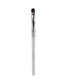 Get swept away this spring with Dior Backstage brushes. Go behind the scenes backstage at the biggest fashion shows and you'll find makeup artists using Dior's professional quality brushes.How to use: For underlining the eye with precision. Helps to easily place eyeshadow and kohl pencil along the upper and lower lashline. For a smoky-eyed look, apply a dark eyeshadow with the eyeliner brush, stretching the line on the eyelid. Also useful for blending eye pencil along the upper and lower lashline.