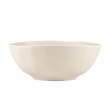 Natural sophistication with a New York City point of view. Dressed up or down, this organically-shaped bowl is effortlessly chic.