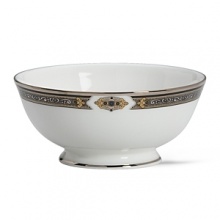 This distinctive pattern makes a statement of luxury and grace. This distinctive pattern makes a statement of luxury and grace.