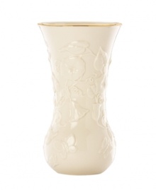 Morning glories spring from ivory porcelain, giving this Lenox Floral Meadow vase a delightfully understated grace. A band of sumptuous gold adds to its classic allure. Qualifies for Rebate
