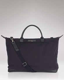 Crafted in organic cotton with leather accents, this handsome weekender bag is perfect for packing the essentials, keeping your trip simple and stylish.