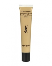 A sheer highlighter can be used as a foundation base or to beautify the complexion and reveal its natural glow. For all skin types.