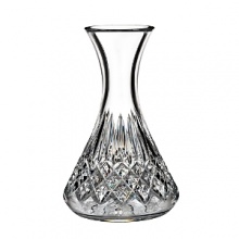 Let your fine vintage breathe in Waterford's Arianne decanting carafe featuring a marvel of dazzling wedge cuts crafted from upright and cross cutting techniques for the utmost sparkle.