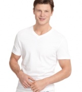 Offering an invisible neckline beneath a button-down shirt, this single jersey knit v-neck makes the perfect addition to your everyday lineup.