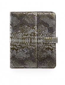 THE LOOKCarries, protects and displays all iPad® modelsRectangle silhouetteFront snap tab closureMetallic snake embossed leather designPadded exteriorFelt-lined interiorFour elastic and leather tablet corner holdersTHE FIT10½W X 8¼H X ½DTHE MATERIALLeatherFelt liningORIGINImportedPlease note: iPad® or tablet not included. 