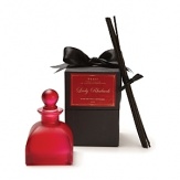 The fragrance for this D.L. & Co. diffuser set contains an invigorating blend of blood orange, red mandarin, grapefruit, sandalwood, and perilla--also known as the rare Japanese shiso, which boosts the immune system. The set features scented oil, a glass diffuser decanter, diffuser reeds and an exquisite black ribboned box for the perfect gift.