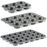 Available in 6, 12, and 24 mini cup sizes, this Calphalon muffin pan promises a lifetime of delicious baking. The durable nonstick coating provides long lasting durability while the aluminized steel construction resists rust.