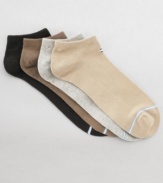 With comfort styling, these casual socks from Tommy Hilfiger will keep you feeling great all day.