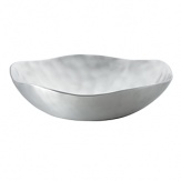 Donna Karan teams up with Lenox to fashion the city-chic Dimension round bowl with a curvacious rim and brushed metal finish for a sophisticated look.