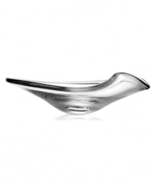 Easy elegance. Nambe's Smooth bowl curves and flows in sumptuous clear crystal, serving as artful accent and fruit or candy dish for the modern home. Easy elegance. Nambe's Smooth bowl curves and flows in sumptuous clear crystal, serving as artful accent and fruit or candy dish for the modern home.