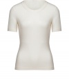 Inject luxe elegance into your everyday look with this sumptuous cashmere top from Malo - Rounded neck, short sleeves, fitted silhouette - Pair with skinny jeans and flats for a off-duty casual or style with a pencil skirt and heels for a chic workweek ensemble
