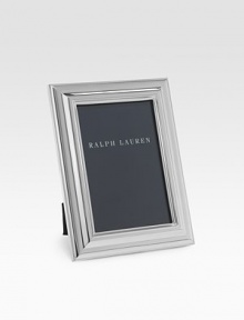 Like details seen in classic architecture, this shimmering silver-plated design flaunts your treasured photos fabulously. Black fabric backing Anti-tarnish finish Silver-plated RL closure Signature gift box Imported