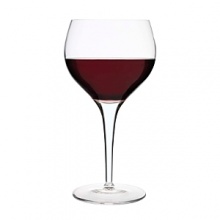 These high quality, classically designed glasses are perfect for any occasion, whether you are hosting an elegant dinner, a casual get-together, or simply relaxing at home. From Luigi Bormioli.