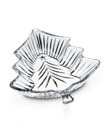 Twinkling in clear glass, the Christmas Night tree dish from Celebrations by Mikasa is just calling for red and green candies or holiday potpourri. A beautiful finishing touch for the coffee or dining table. Twinkling in clear glass, the Christmas Night tree dish from Celebrations by Mikasa is just calling for red and green candies or holiday potpourri. A beautiful finishing touch for the coffee or dining table.