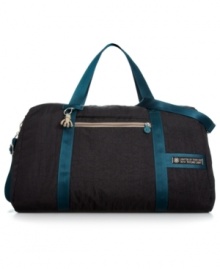 Whether it's a weekend away or a jaunt to the gym, this durable duffle from GUESS will get you there in style. Sturdy straps make it easy and comfortable to carry all your essentials, while the generous interior leaves plenty of room for more than just the essentials. Whether it's a weekend away or a jaunt to the gym, this durable duffle from GUESS will get you there in style. Sturdy straps make it easy and comfortable to carry all your essentials, while the generous interior leaves plenty of room for more than just the essentials.