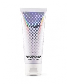 With the Marine-Bright complex and Super-Duo Charged water now contributing to its impact, this foaming mousse-style cleanser intensifies the overall benefits to your skin. Actively cleanses, rebalances, refreshes, hydrates and brightens the skin.