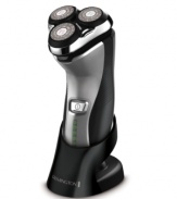A real closeup. Flex & Pivot Technology uses 3 independent heads to meet the angles of your chink, neck and jawline with incredible precision and a flawlessly smooth shave. The head pivots in all directions for problem areas that always seem to end up with strays. 2-year limited warranty. Model R5150XLP.