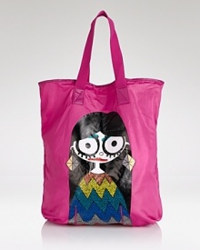 She might be quirky, but MARC BY MARC JACOBS' kohl-rimmed muse makes a chic companion during the day. Tote her to look the part of a label-loving lass.