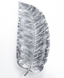 Serve large entrees like grilled fish, steak and pork chops in natural splendor with this radiant aluminum Leaf platter. With a realistic texture and stem that evoke life outside your window. Serve large entrees like grilled fish, steak and pork chops in natural splendor with this radiant aluminum Leaf platter. With a realistic texture and stem that evoke life outside your window.