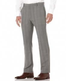 With a slim fit and a classic plaid pattern, these Perry Ellis dress pants are flattering and fashionable.