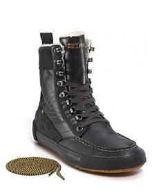 The stylish sportsman's shoe of choice, the Highlander boot has a rugged leather upper with a moc toe, secure eyelet-and-hook lace closure and a cozy fleece-lined interior.