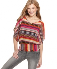 Flaunt your love of patterns with this chiffon top from 6 Degrees that features a vivid array of stripes – and a super cute blouson fit! Flaunt your love of patterns with this chiffon top from 6 Degrees that features a vivid array of stripes – and a super cute blouson fit!