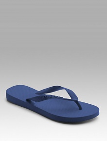 Comfortable and flexible, this flip flop has a molded rubber upper. Logo detail on strap Made in Brazil Women's Sizes Please note that men's sizes are listed below. If you wear women's size 7-8 order size 6; 9-10 order size 7-8; 11 order size 9.