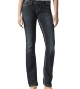 Turn to Silver Jeans' Aiko jeans for your every day denim look. Features contrast topstitching, bootcut design and style that you can rely on.