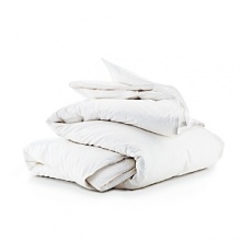 Sleep well with this comforter, made from materials that can be easily cleaned. The pinnacle of comfort, this medium weight cover is perfect for all seasons. Sleep well with this comforter, made from materials that can be easily cleaned. The pinnacle of comfort, this medium weight cover is perfect for all seasons.