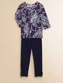 Bold flower graphics breath life into this ultra-soft and lightweight, go-with-anything basic knit.CrewneckThree-quarter length sleevesCottonMachine washImported