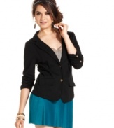 Rock Miss Chevious' three-quarter sleeve blazer for a look that sets you apart. A blazer of unique design, this revamped classic sports a surprising lace back!