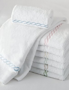 Plush, soft, luxurious Egyptian cotton, with a graceful embroidered chain border.32L X 18W Cotton Machine wash Made in USA