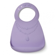 Designed with a spill-catch bottom, this bib keeps everything clean, from baby's onesie to the floor. And food-grade silicone makes it easily washable for quick convenience.