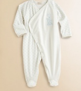 Polka dots and a cute giraffe appliqué make this precious, pima cotton one-piece a must-have for baby.V-neckLong sleeves with mitten cuffsFront crossover snapsBottom snapsPima cottonMachine washImported Please note: Number of snaps may vary depending on size ordered. 