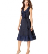 Update your spring wardrobe with this pretty A-line dress in lightweight cotton, from Jones New York Signature. Skip the accessories -- gorgeous eyelet trim adds the right accent.