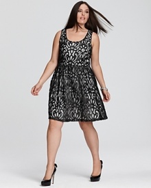 Luxe lace embellishes this pretty Love Ady dress, creating a ladylike update to the always-essential LBD. Luxe lace embellishes this pretty Love Ady dress, creating a ladylike update to the always-essential LBD.