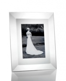 Display your fondest memories in the Beveled Mirror frame from Vera Wang. This ultra-chic design features a 2 mirrored border and luxurious black velvet backing. Display your fondest memories in the Beveled Mirror frame from Vera Wang. This ultra-chic design features a 2 mirrored border and luxurious black velvet backing.