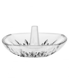 Exuding chic, timeless style, the Duchesse crystal ring holder is perfect for blending with both traditional and contemporary decor. Featuring graceful vertical cuts for radiant dimension. Exuding chic, timeless style, the Duchesse crystal ring holder is perfect for blending with both traditional and contemporary decor. Featuring graceful vertical cuts for radiant dimension.