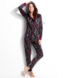 Warm and snuggly from head to toe. Kensie's hooded jumpsuit features contrasting cuffs and placket with a snap closure.