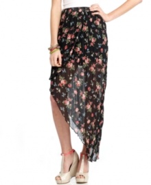 Gauzy, crinkled chiffon and a smart, asymmetrical hem and are the perfect design pair on this skirt from American Rag that induces a floral high! Gauzy, crinkled chiffon and a smart, asymmetrical hem and are the perfect design pair on this skirt from American Rag that induces a floral high!
