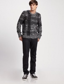 A timeless look and fit, cut from premier denim with a dark wash and versatility to spare. Five-pocket styleInseam, about 33CottonMachine washImported 
