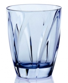 A breath of fresh air for casual tables, Noritake's Breeze tumbler features sweeping faceted cuts in shades of earth, wind and water. Dishwasher-safe glass ensures easy refreshment. A breath of fresh air for casual tables, Noritake's Breeze tumbler features sweeping faceted cuts in shades of earth, wind and water. Dishwasher-safe glass ensures easy refreshment.