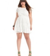 Leave them wanting more with ING's short sleeve plus size dress, featuring a bow cutout at back-- it's super-sweet for the season!