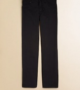 Modern basics with the five-pocket styling, straight-leg silhouette and a little stretch for a comfortable fit in a cool new hue.Front button closureWaistband with belt loopsZip flyFive-pocket styleCottonMachine washImported