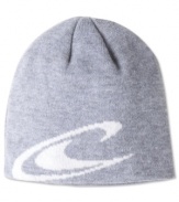 Keep warm and your look trendy in this beanie by O'Neill.
