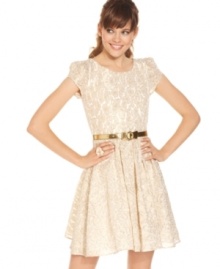 Totally fresh, this dress from Speechless is all about gorgeous details: from the winning, iridescent print to the waist-cinching belt that puts a bow on it! (Uh-uh-oh...) Totally fresh, this dress from Speechless is all about gorgeous details: from the winning, iridescent print to the waist-cinching belt that puts a bow on it! (Uh-uh-oh...)