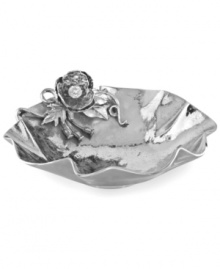 Utterly romantic, the Juliet Petal centerpiece bowl features an organic shape and poppy blossom sculpted in nickel-plated aluminum. Hand finished detail lends unique character to each piece from Star Home. Utterly romantic, the Juliet Petal centerpiece bowl features an organic shape and poppy blossom sculpted in nickel-plated aluminum. Hand finished detail lends unique character to each piece from Star Home.